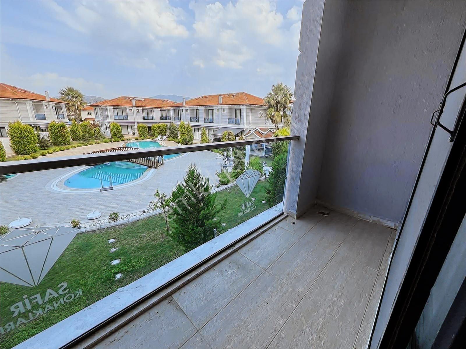 Lavınıa'dan Havuzlu Sitede Satılık 2+1 Villa - Görsel 7