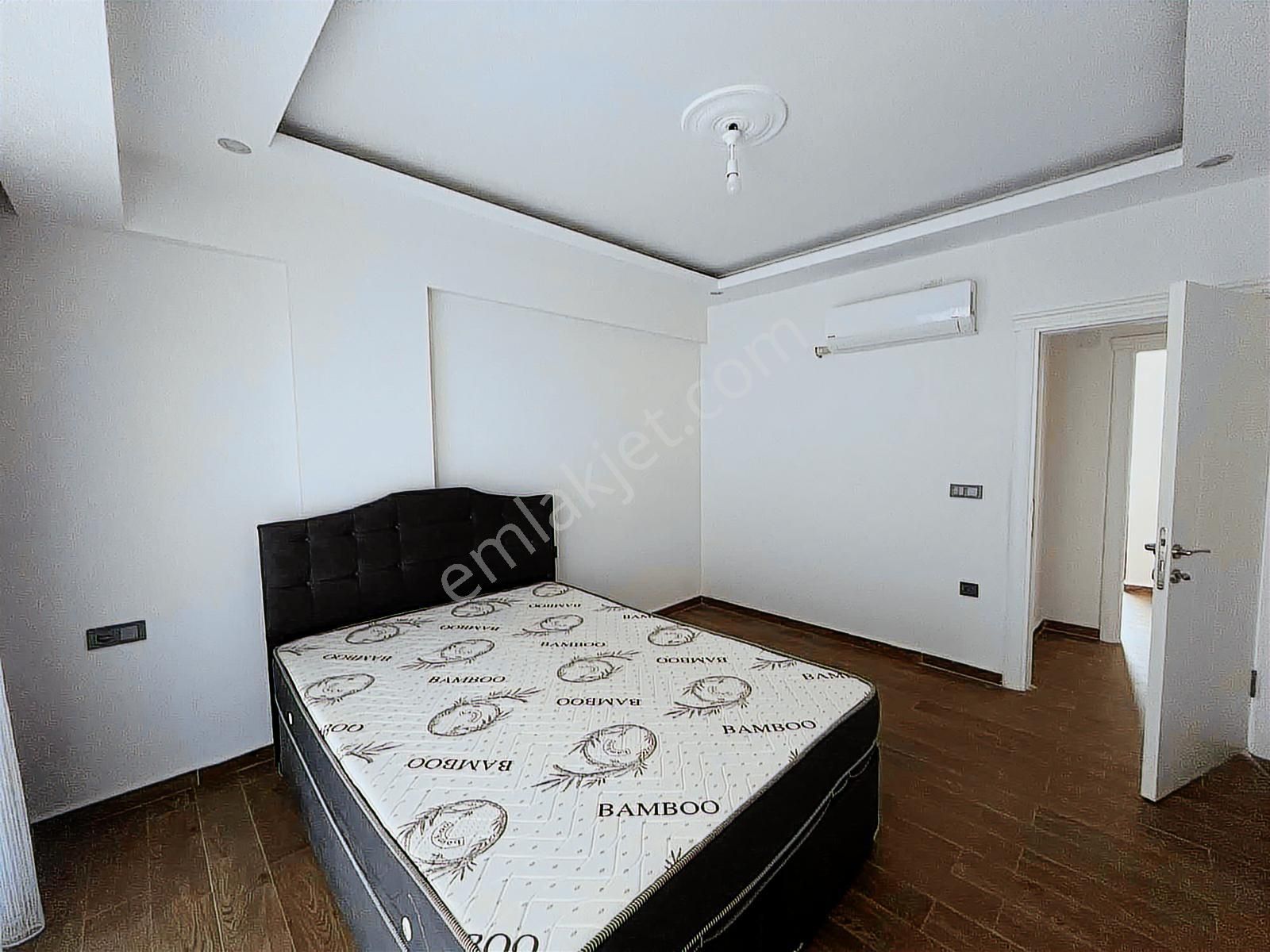 Lavınıa'dan Havuzlu Sitede Satılık 2+1 Villa - Görsel 16