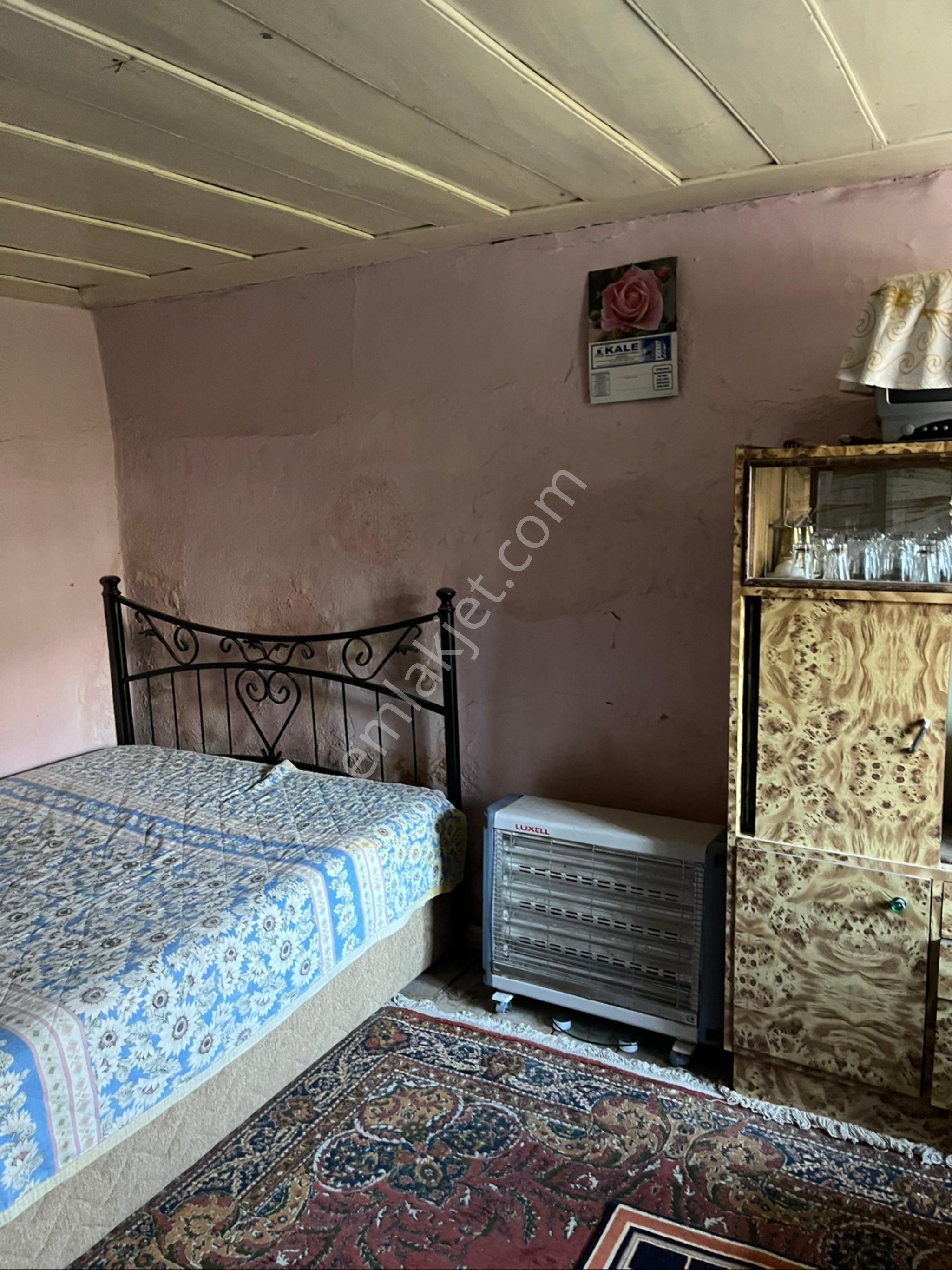 Kozak Çelebi Emlak Tan Ayvalık A 30 Km Mesafede Manzaralı Taş Ev - Görsel 17