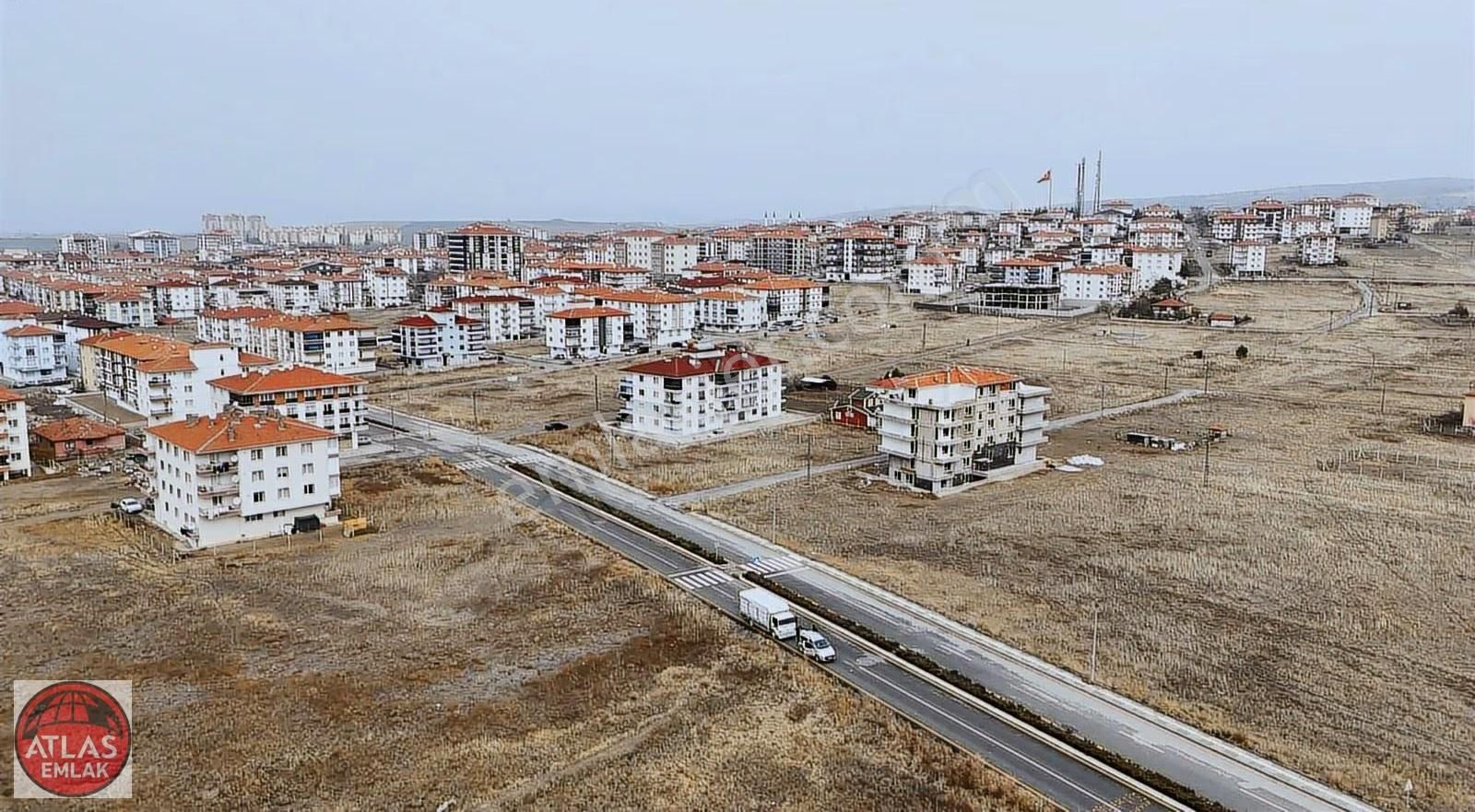 Atlas'tan Tektapu 3 Daire 1 Dükkan Getirili İmarlı Cadde Cephe - Görsel 6