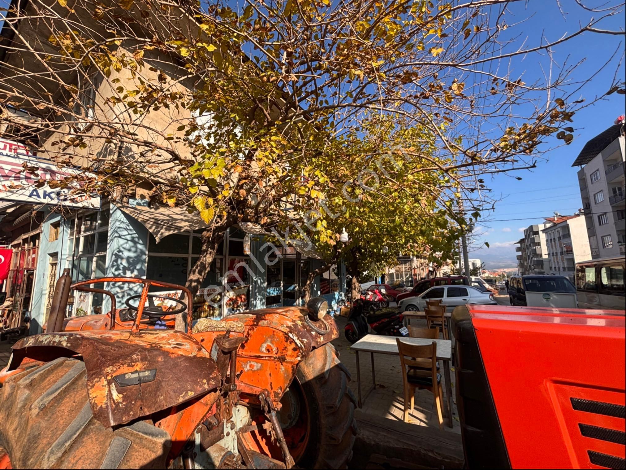 Karacasuda Satılık Otogar Yanı Sanayide Yola Cepheli Altı Dükkan Üstü Kargir Ev - Görsel 16