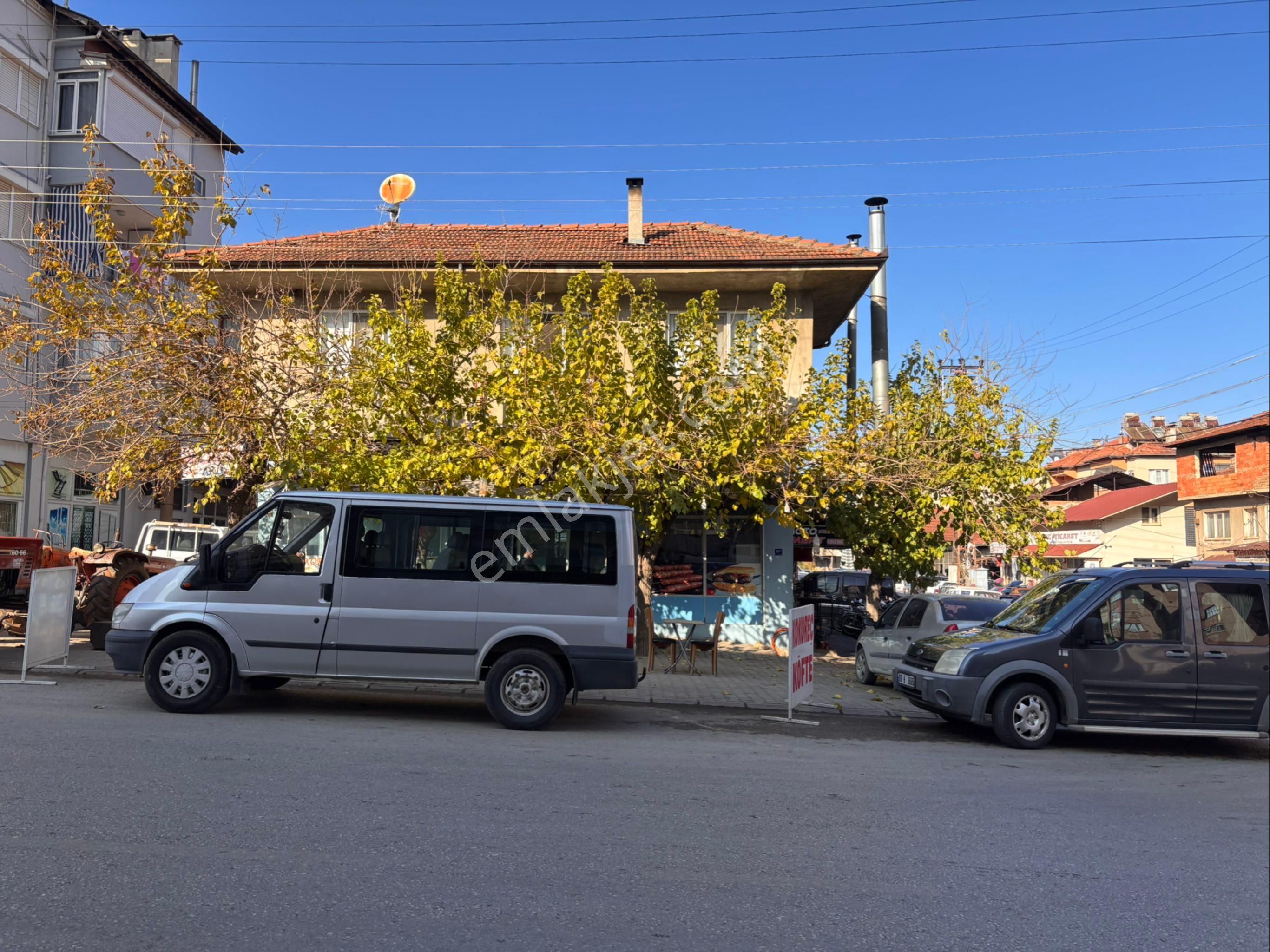 Karacasuda Satılık Otogar Yanı Sanayide Yola Cepheli Altı Dükkan Üstü Kargir Ev - Görsel 12