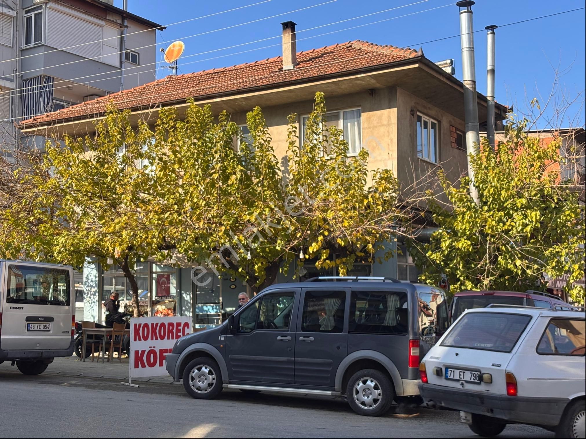 Karacasuda Satılık Otogar Yanı Sanayide Yola Cepheli Altı Dükkan Üstü Kargir Ev - Görsel 4