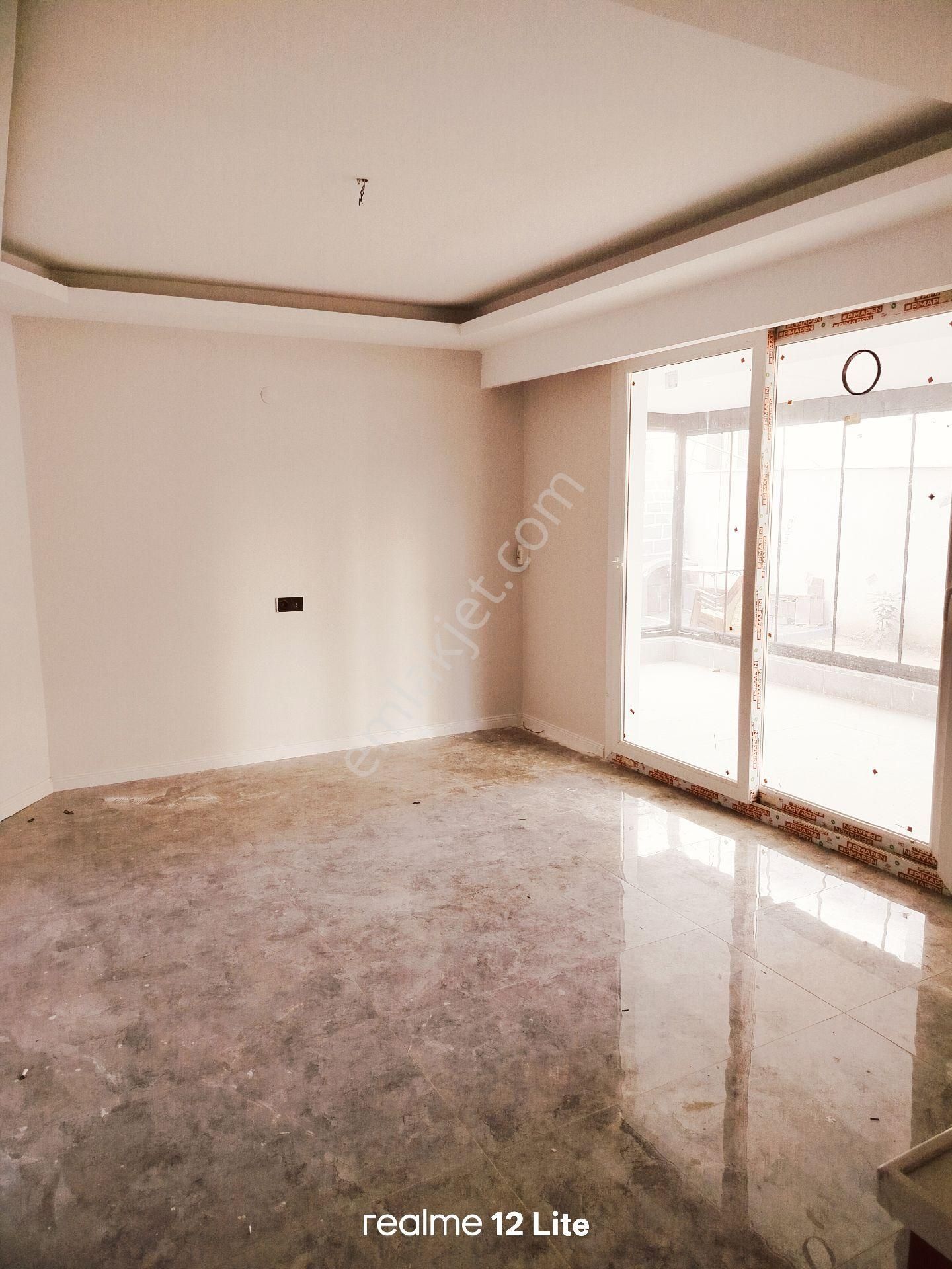 Müstakil Tadinda , Bahce Kati 2+1 Acik Mutfak Satılık Daire,! - Görsel 8