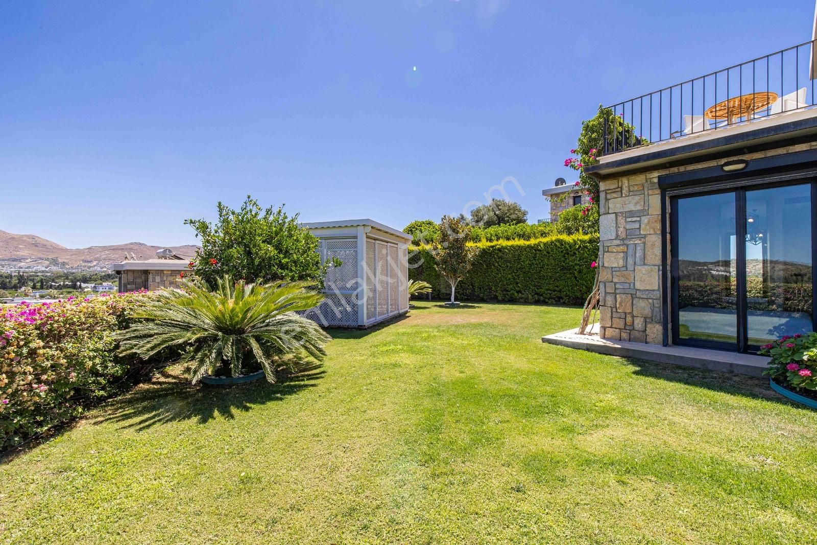 Gümüşlük Eka Sera Evlerinde Satılık Geniş Bahçeli 3+1 - Görsel 21