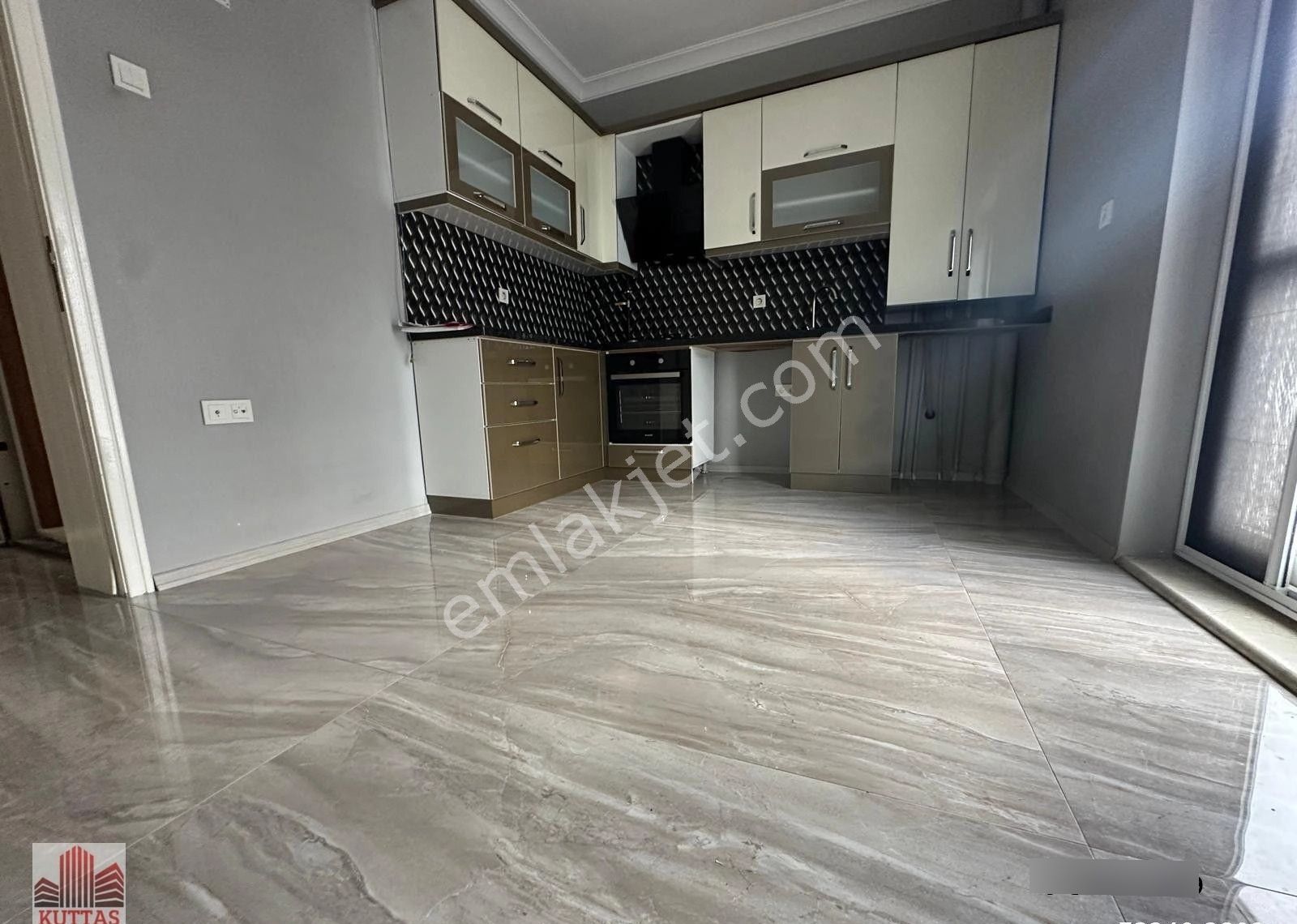 Kuttaş'tan Emek'te İçi Yapılı Katta 3+1 Satılık Daire - Görsel 13