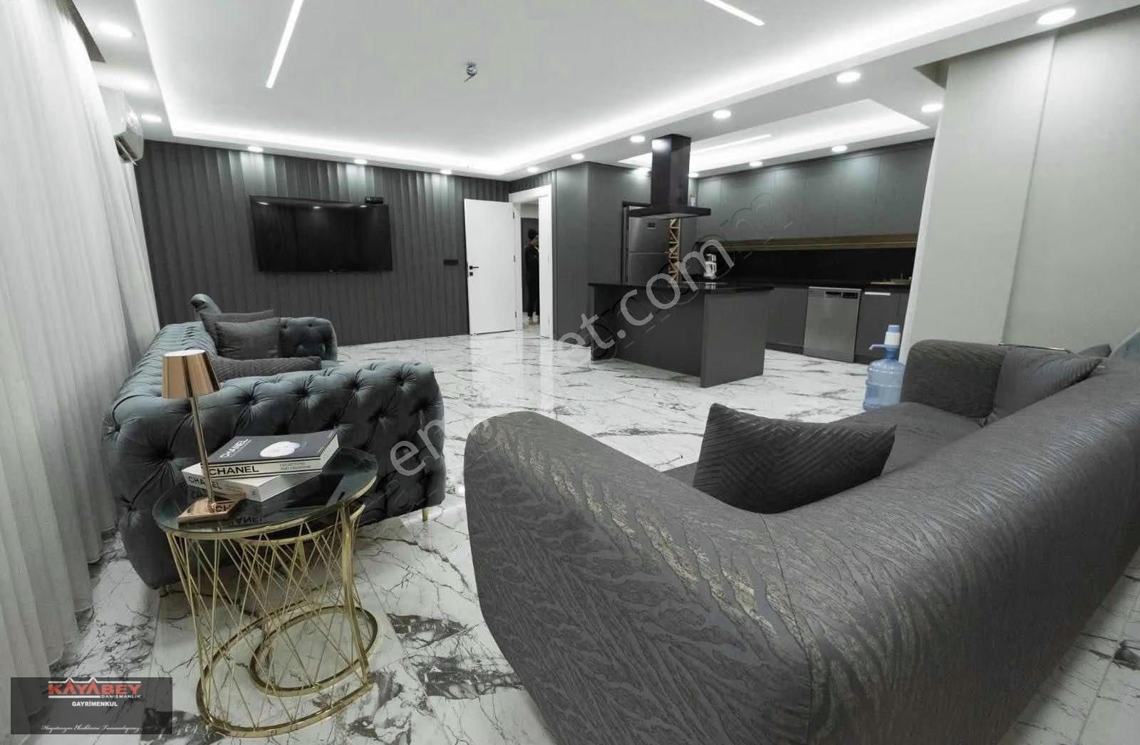 Antalya'nın Kalbi Işıklar Cadde Üstü 3+1 Masrafsız