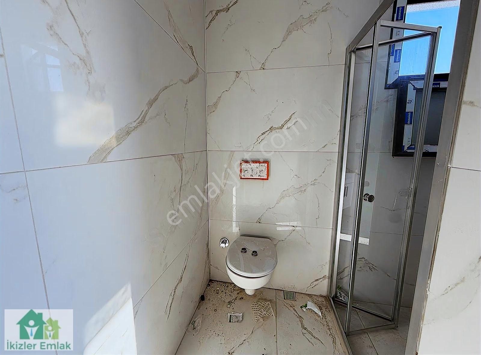 Ürkmez Doğanbey'de Denize Yakın Satılık Sıfır Bahceli 2+1 Villa - Görsel 3