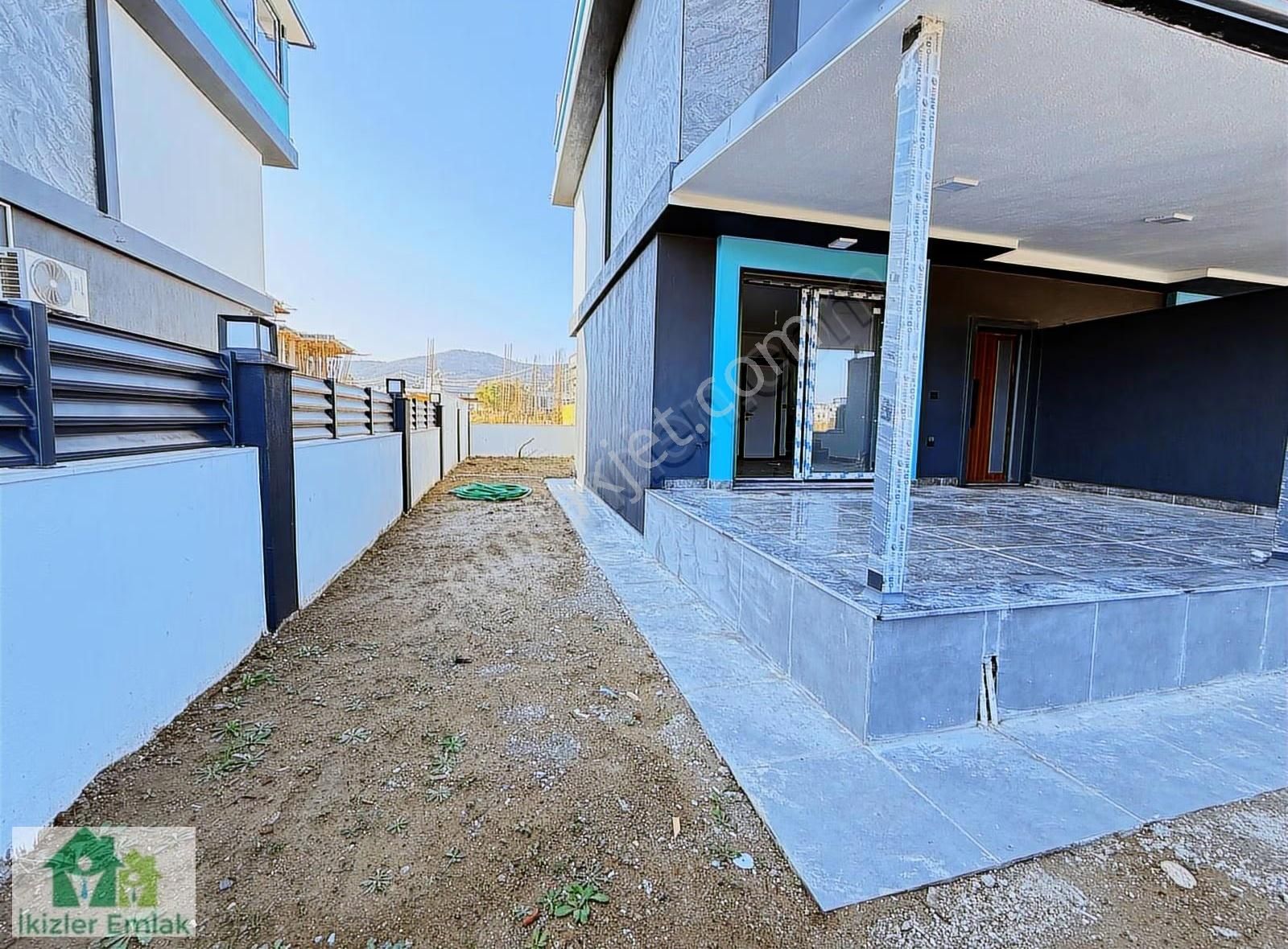 Ürkmez Doğanbey'de Denize Yakın Satılık Sıfır Bahceli 2+1 Villa - Görsel 29