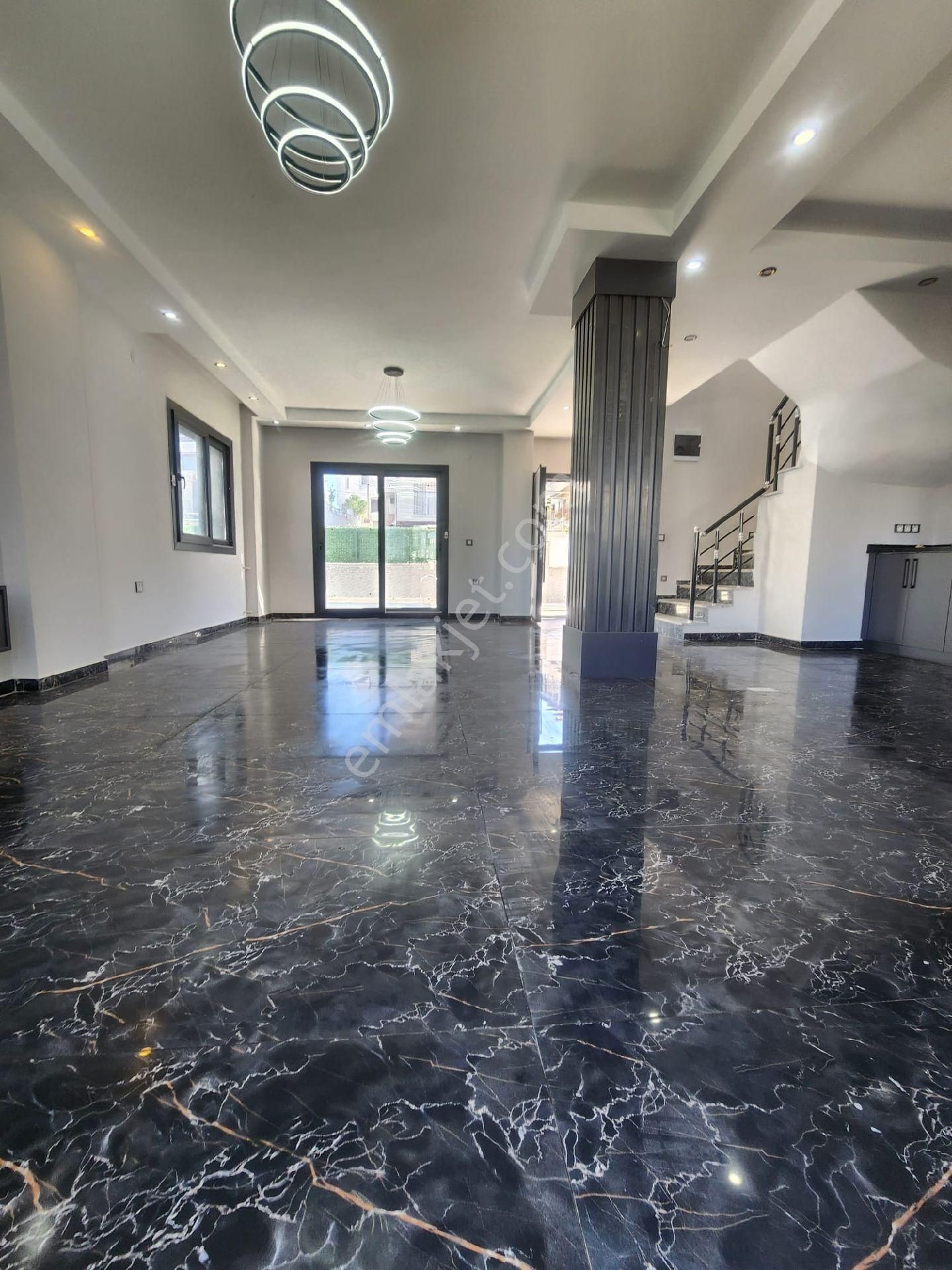 Didim'de Satılık Müstakil Villa Denize 300 Metre - Görsel 19