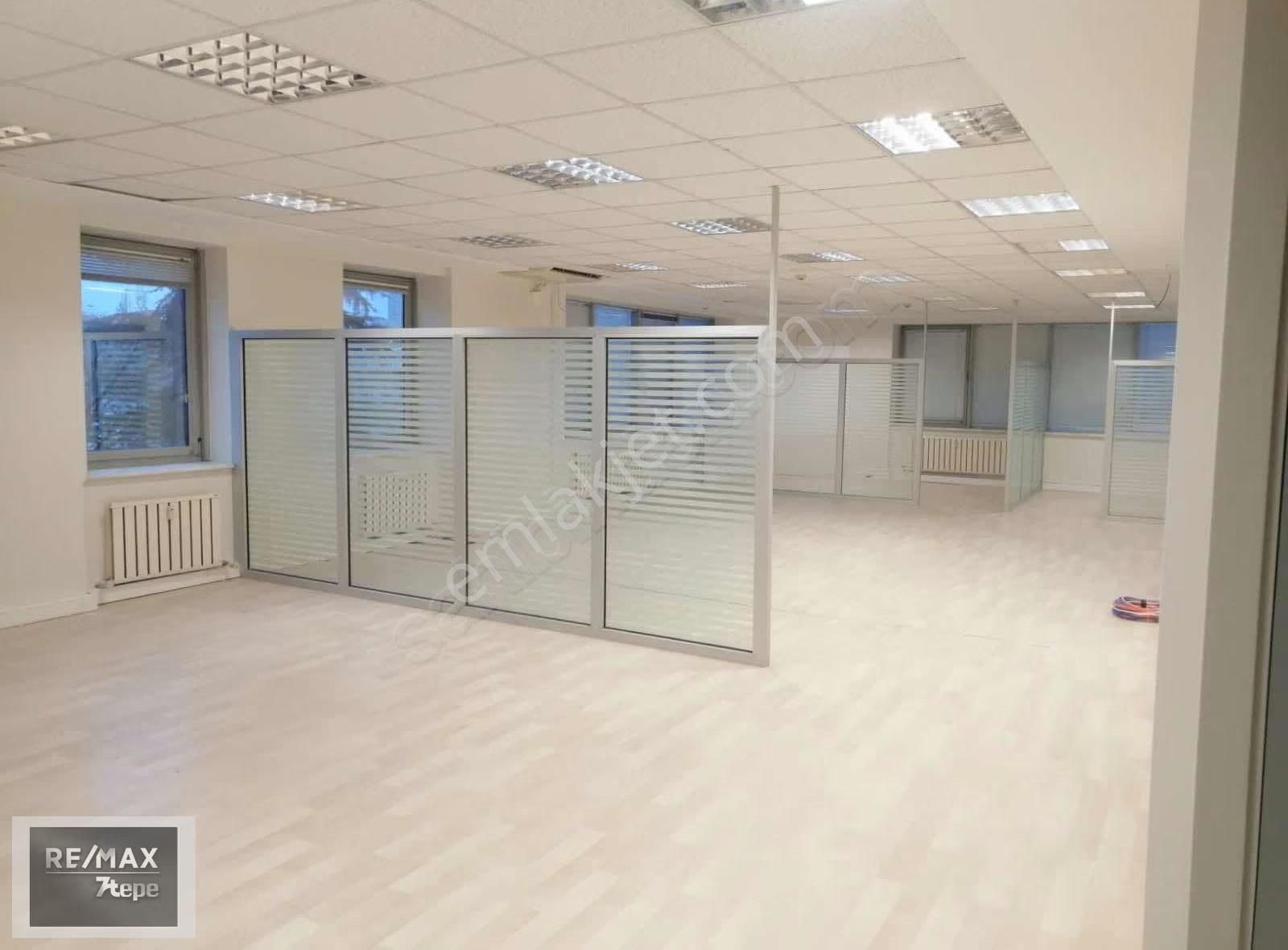 Kadıköy E-5 Üstü Metro Önünde Golden Plaza'da 320 M2 Ofis - Görsel 10