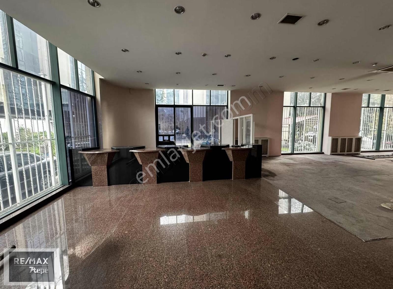 Golden Plaza 'da Denizbank Yanı 500 M2 Dükkan Mağaza Showroom - Görsel 7