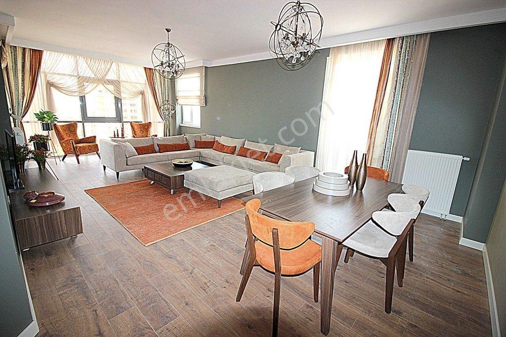 Bağlıca Mah'de Satılık 4+1 Geniş 2 Bloklu Sitede Ara Kat Daire - Görsel 9