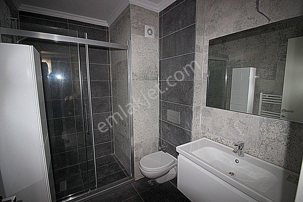 Bağlıca Mah'de Satılık 4+1 Geniş 2 Bloklu Sitede Ara Kat Daire - Görsel 21