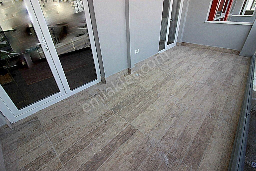 Bağlıca Mah'de Satılık 4+1 Geniş 2 Bloklu Sitede Ara Kat Daire - Görsel 23