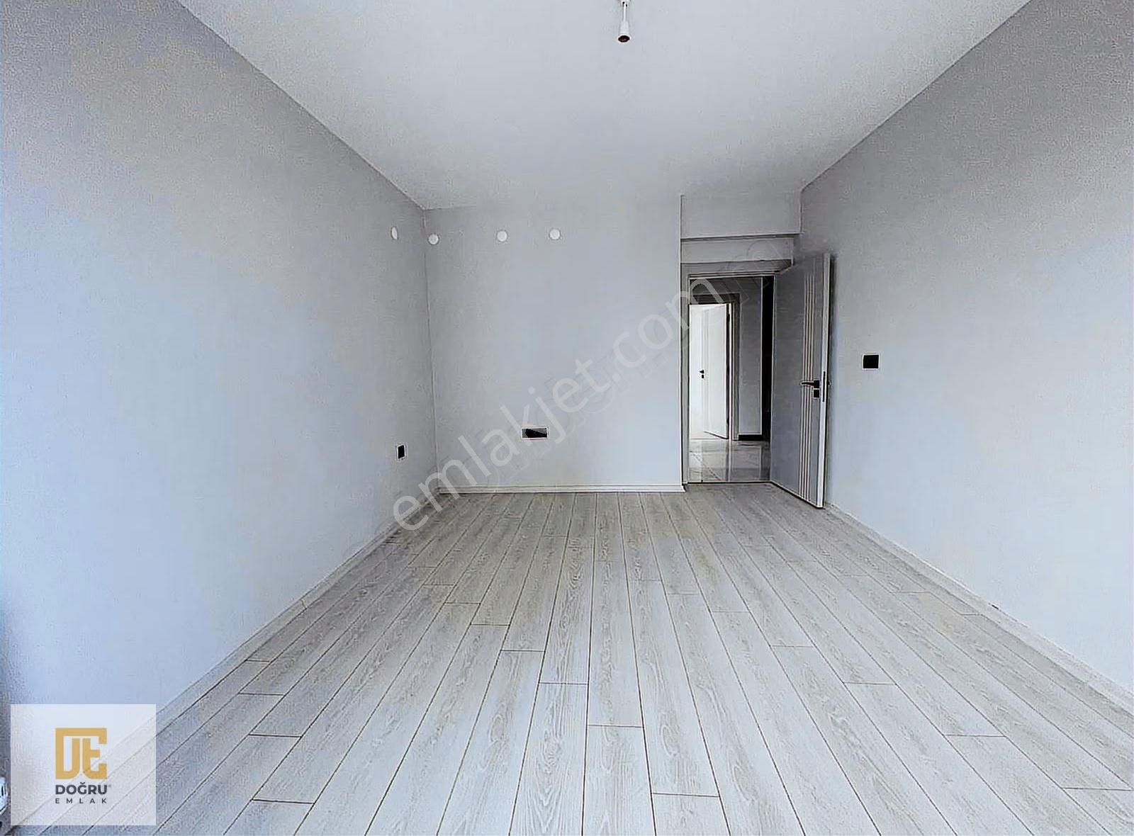 Doğru Emlak - Hobi Bahçeli Açık Cepheli Lüks 4+1 Daire! - Görsel 3