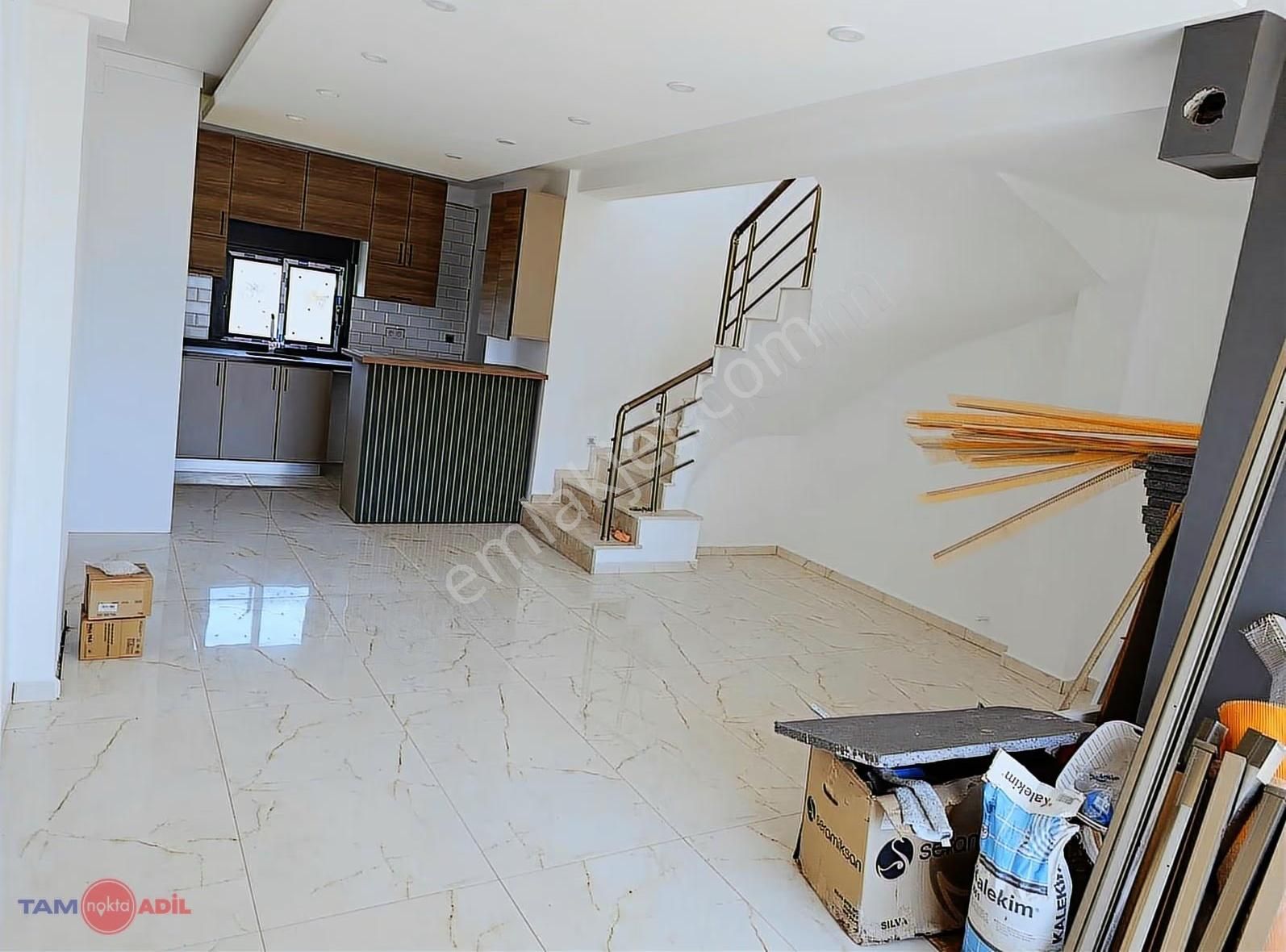 Cumhuriyet Mahallesinde 4+1 Satılık Villa - Görsel 15