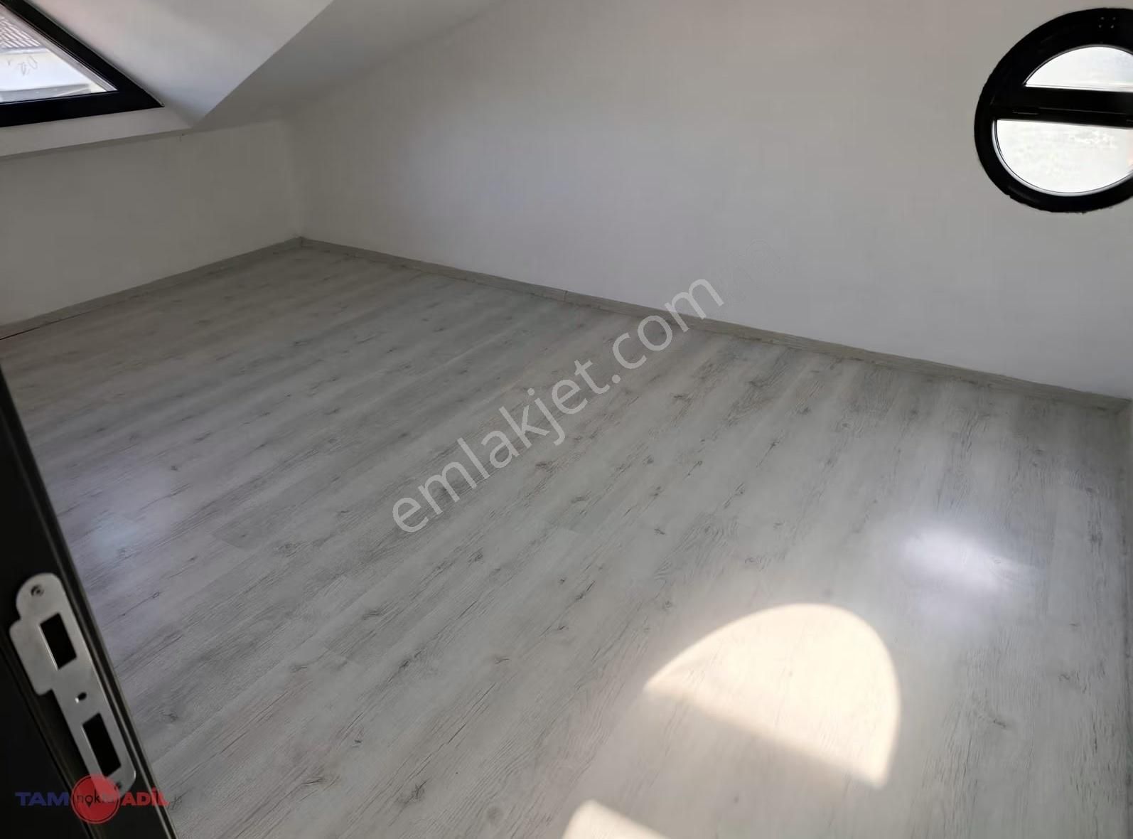 Cumhuriyet Mahallesinde 4+1 Satılık Villa - Görsel 3