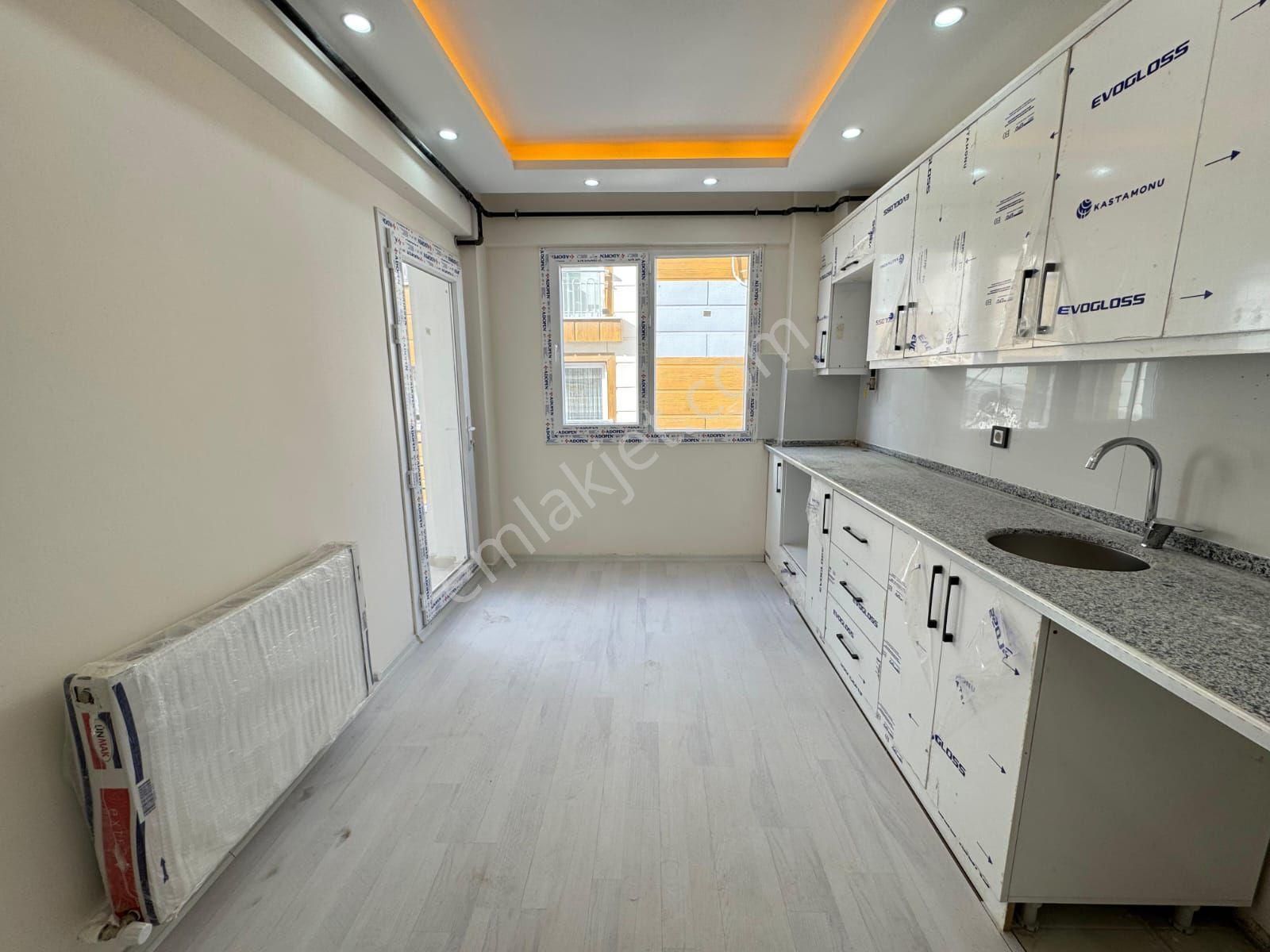 Bilginoğlu Emlaktan Muradiye Mahallesi'nde 2+1 Ara Kat Sıfır Daire - Görsel 12