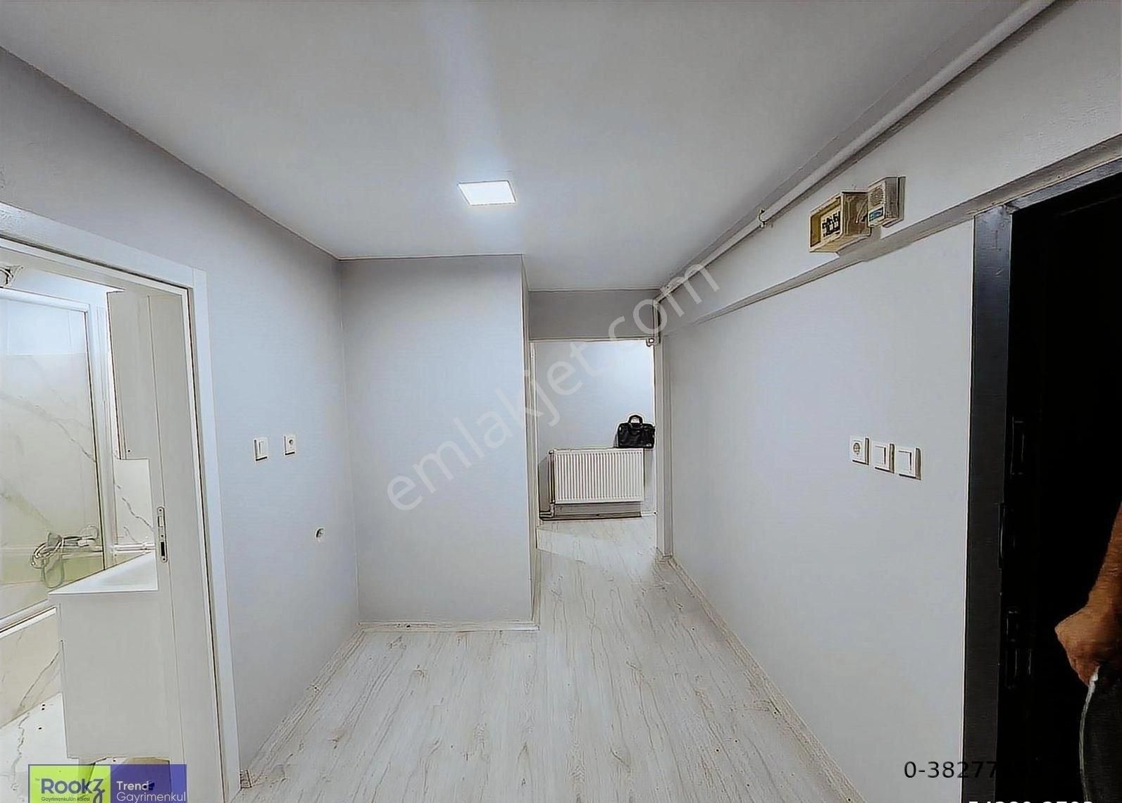 Sancaktepe İnönü Mah. 2+1 Bahçe Katı Satılık Daire