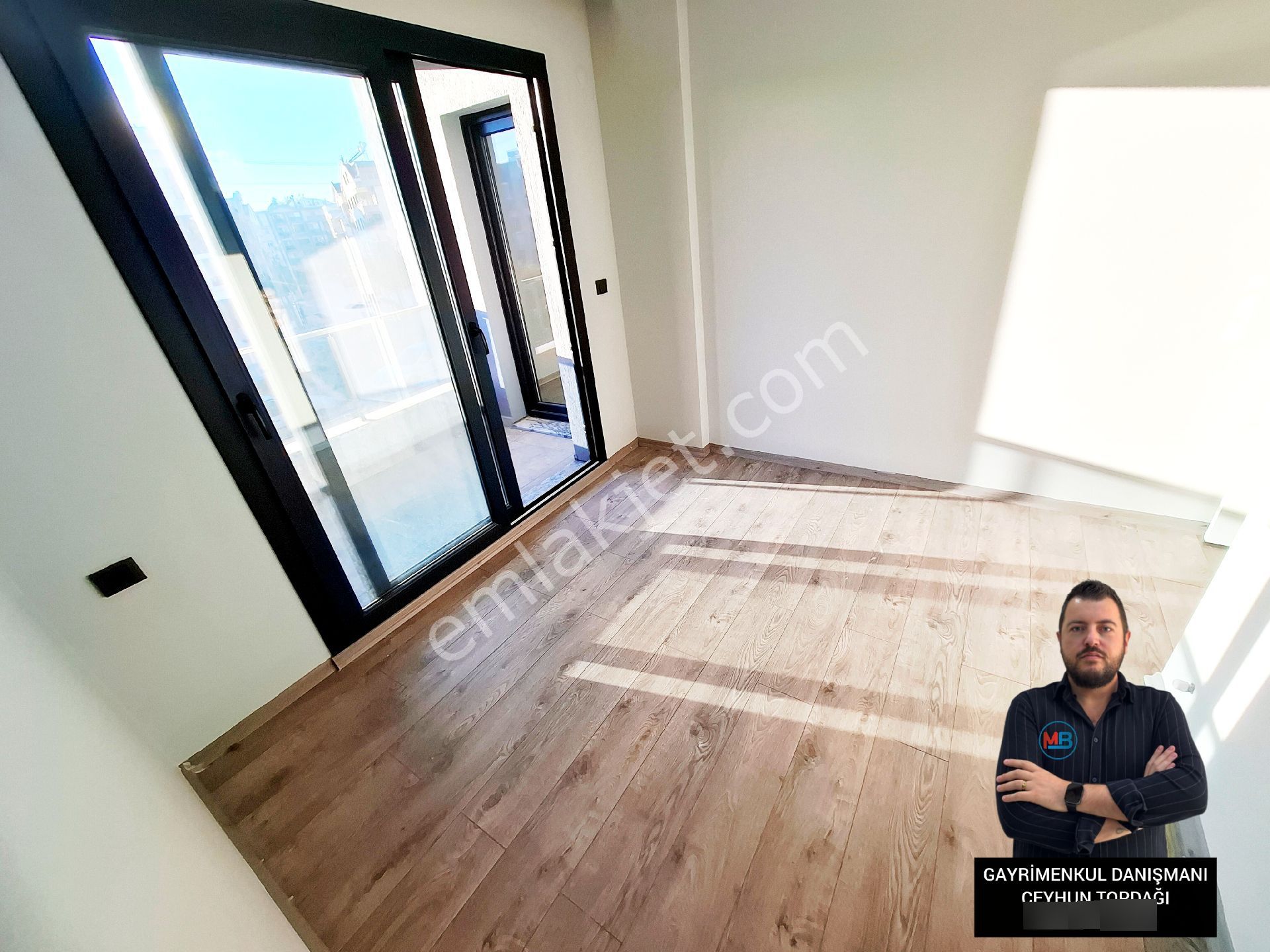 Didimde Satılık 2+1 Daire Çarşı Merkezde Ön Cephe Orta Kat Asansörlü ! - Görsel 14