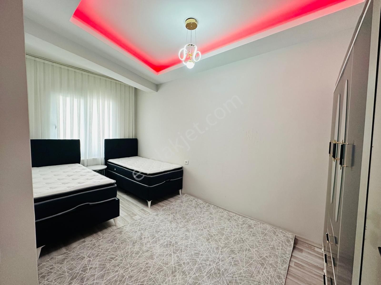 Dinç Emlaktan Satılık 1+1 Sıfır Eşyalı Hazır Kiracılı 14.000 Oturmaktadır - Görsel 13