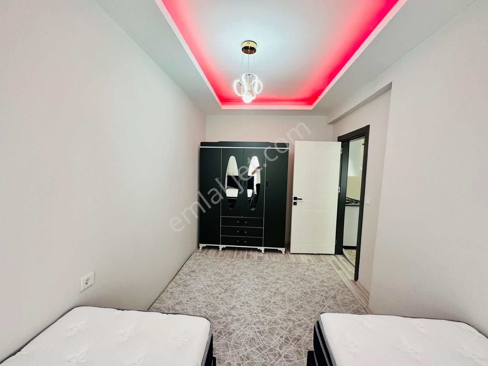 Dinç Emlaktan Satılık 1+1 Sıfır Eşyalı Hazır Kiracılı 14.000 Oturmaktadır - Görsel 12