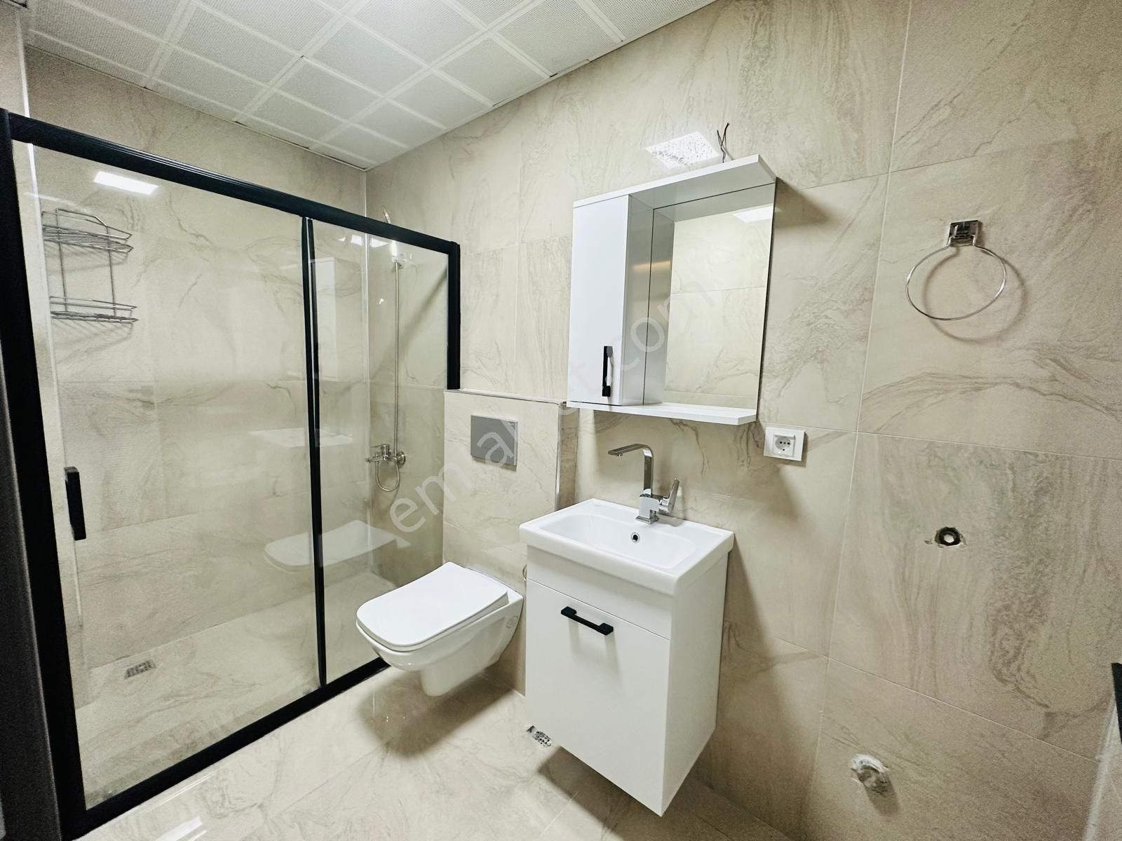 Dinç Emlaktan Satılık 1+1 Sıfır Eşyalı Hazır Kiracılı 14.000 Oturmaktadır - Görsel 8