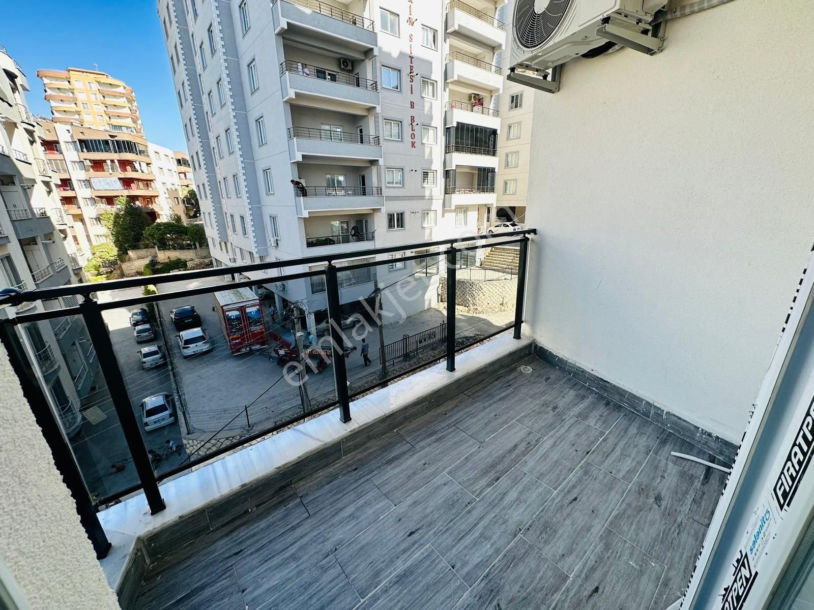 Dinç Emlaktan Satılık 1+1 Sıfır Eşyalı Hazır Kiracılı 14.000 Oturmaktadır - Görsel 21