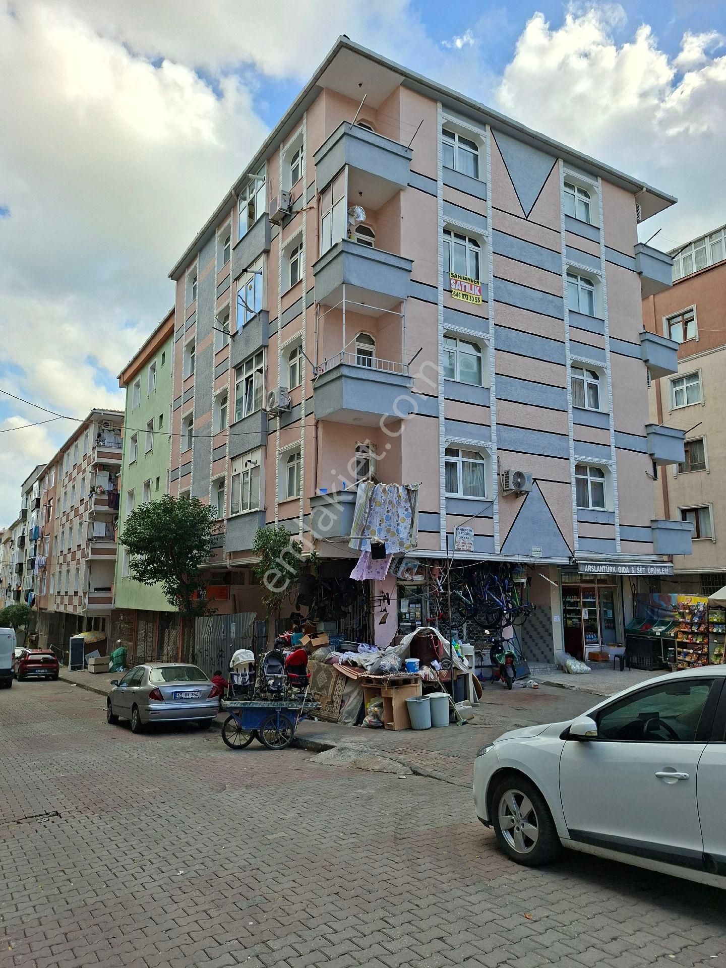 Yenibosna Zafer Mah Kiralık Eşyalı Daire Metro Metröbüse 10dakka Mesafete