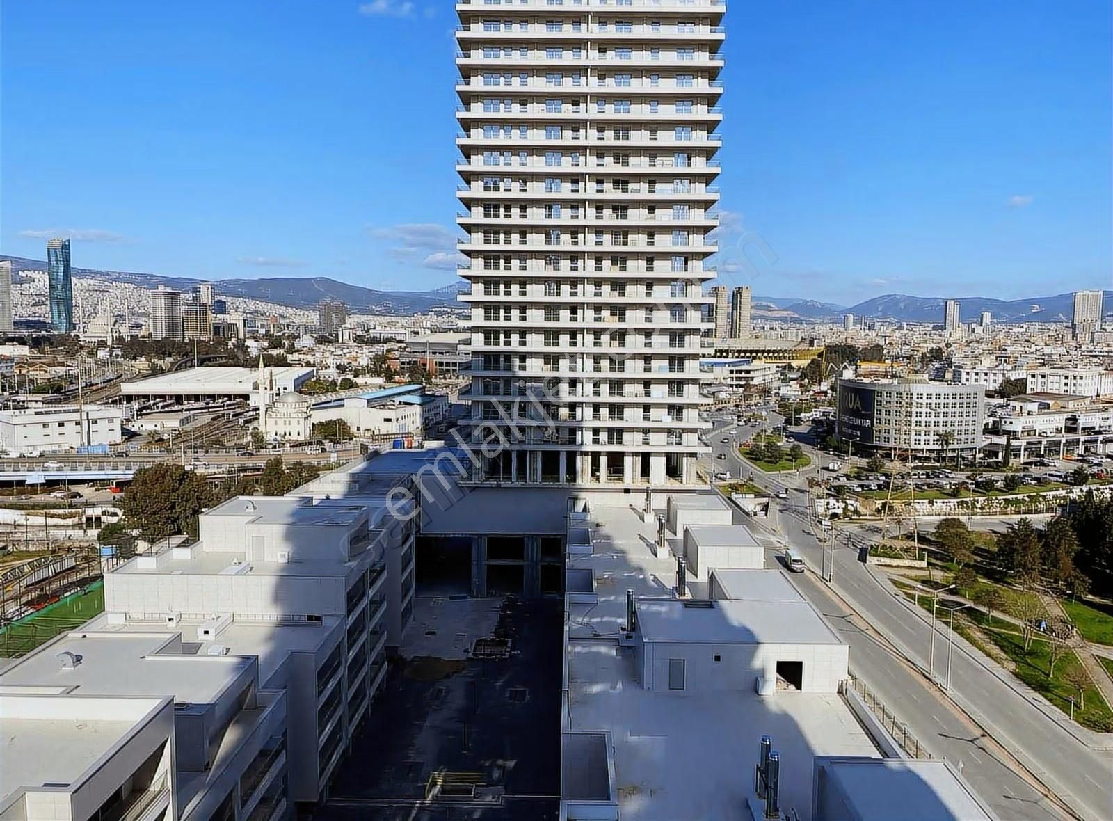 Megapol İzmir Tam Fatura Kdvli Satılık 1.420m2 Tam Kat Ofis Büro - Görsel 14