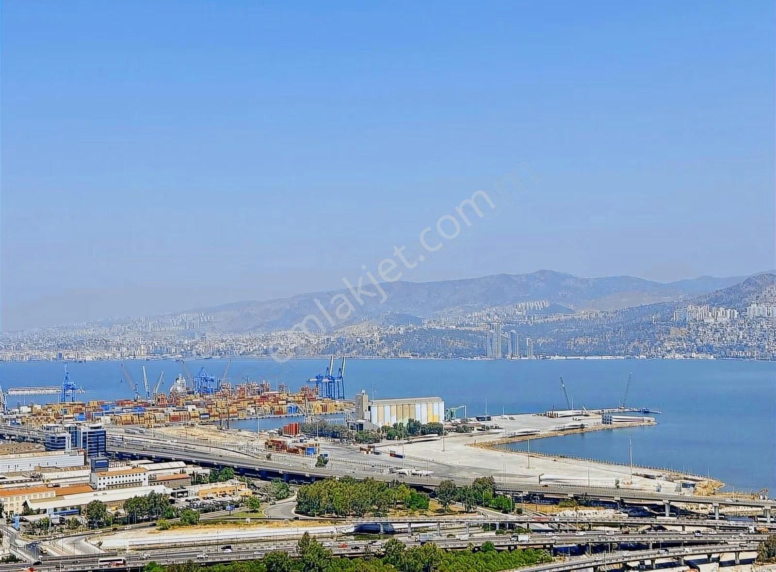 Megapol İzmir Tam Fatura Kdvli Satılık 1.420m2 Tam Kat Ofis Büro - Görsel 34