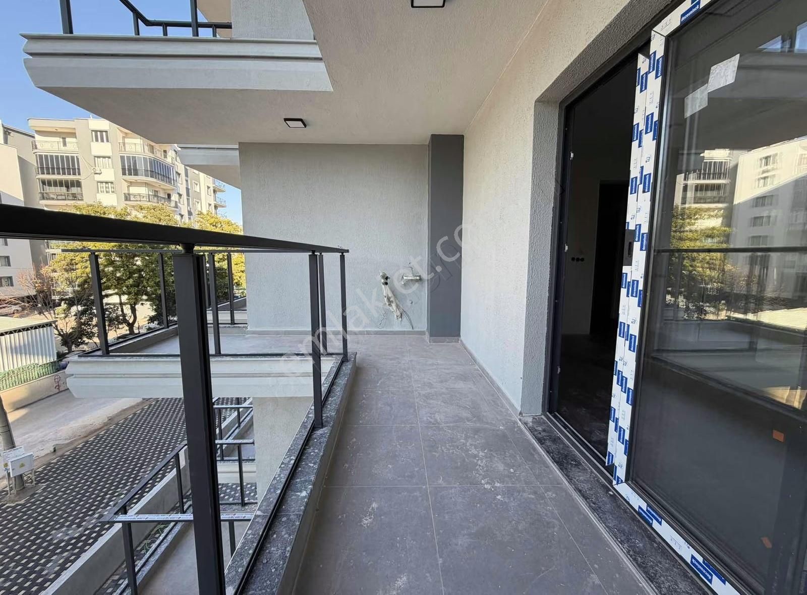 Bornova Forum Ve Ege Üni Yakını Satılık 1+1 Daire - Görsel 13