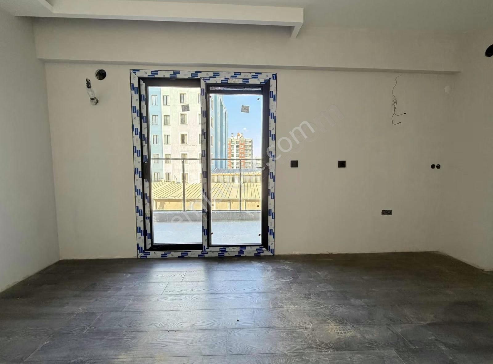 Bornova Forum Ve Ege Üni Yakını Satılık 1+1 Daire - Görsel 5