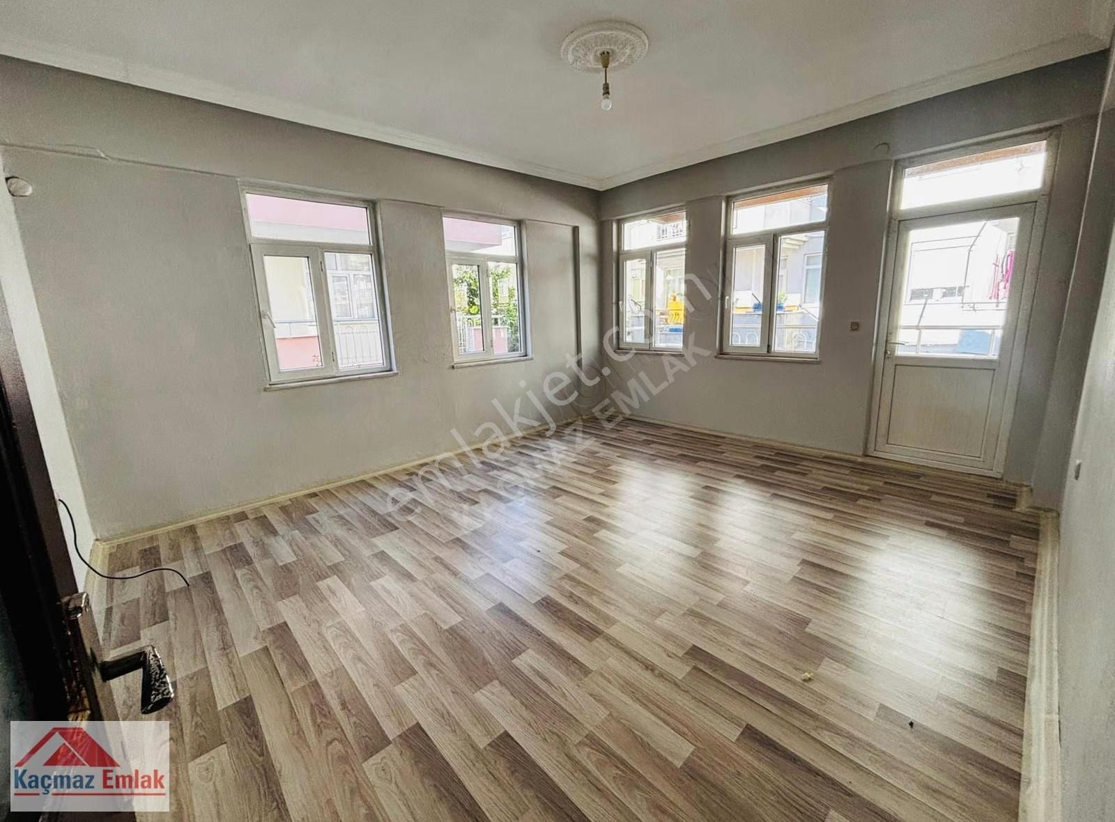 Manavgat Sanayi Mah. Kiralık 2+1 Geniş Daire - Görsel 8