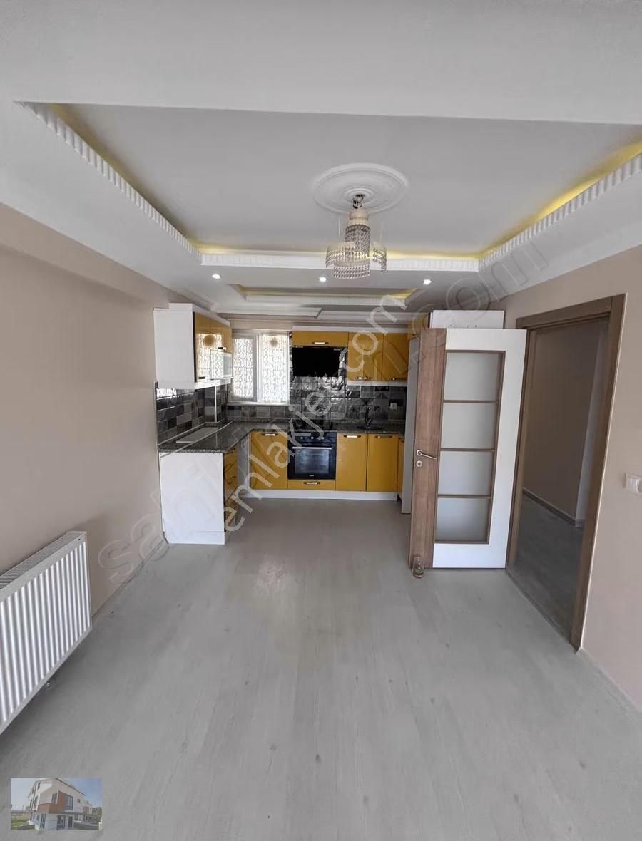 Kumyol Caddesinde 2+1 A.mutfak 6 Yaşında İskan 90 M2 - Görsel 15