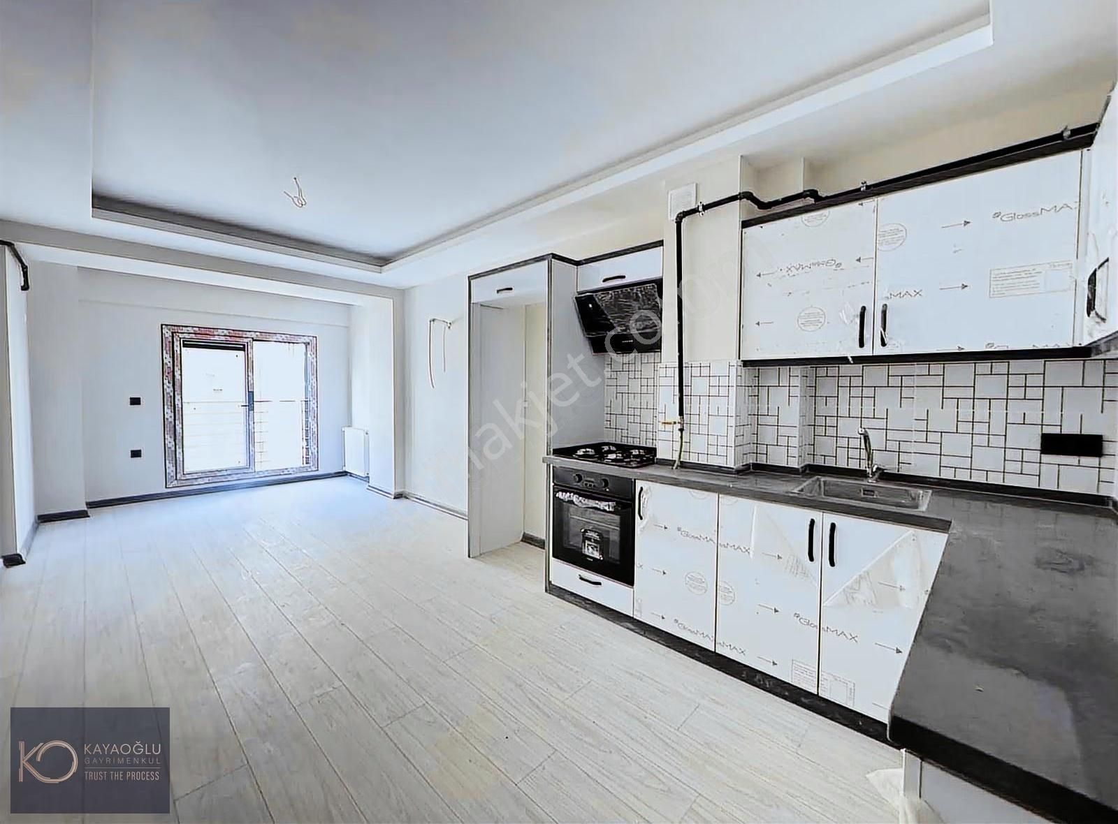 Kayaoğlun'dan Girne Caddesi Üzerinde 1 Oda 1 Salon 60 M2 Daaire - Görsel 11