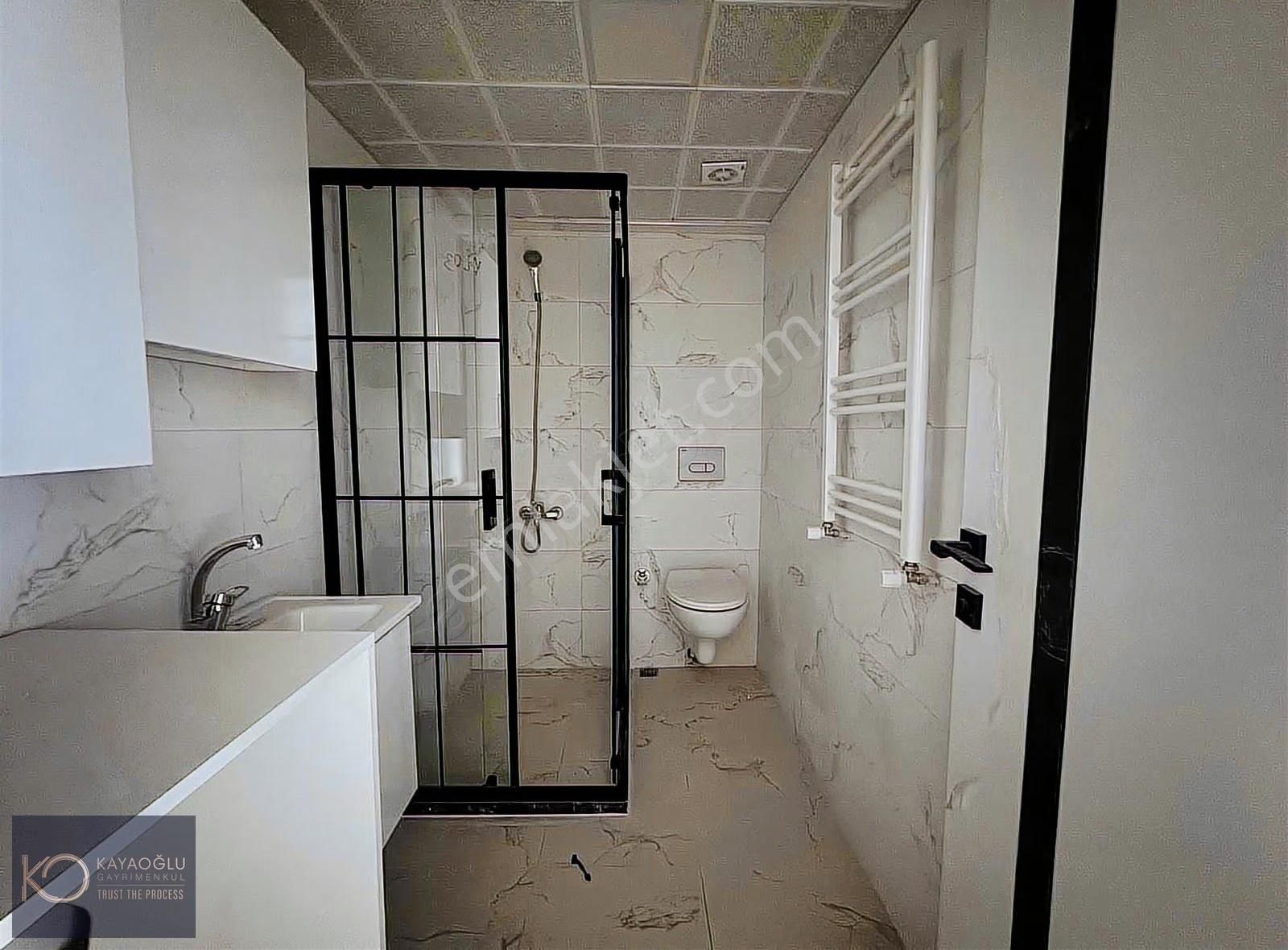 Kayaoğlun'dan Girne Caddesi Üzerinde 1 Oda 1 Salon 60 M2 Daaire - Görsel 15