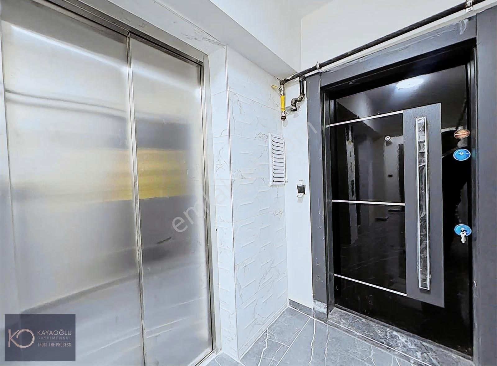 Kayaoğlun'dan Girne Caddesi Üzerinde 1 Oda 1 Salon 60 M2 Daaire - Görsel 22