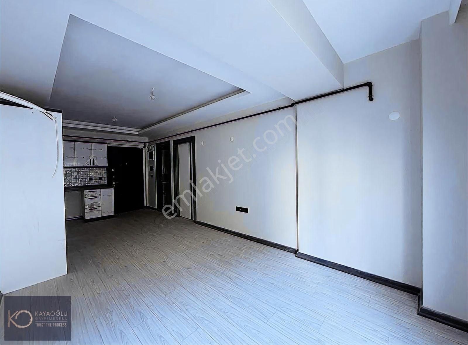 Kayaoğlun'dan Girne Caddesi Üzerinde 1 Oda 1 Salon 60 M2 Daaire - Görsel 30