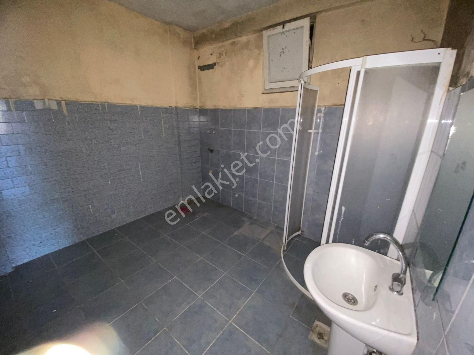 Akçaabat Dürbinar Mahallesinde Kiralık Daire Doğalgaz Mevcut Asansör Yok - Görsel 6