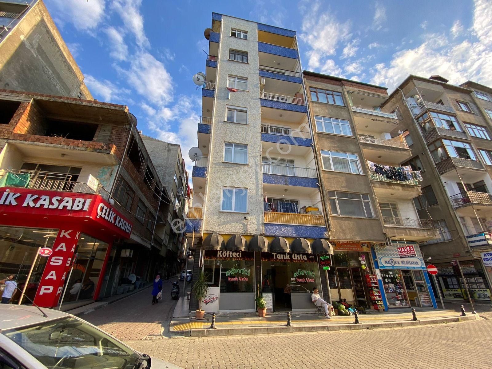 Akçaabat Dürbinar Mahallesinde Kiralık Daire Doğalgaz Mevcut Asansör Yok - Görsel 12