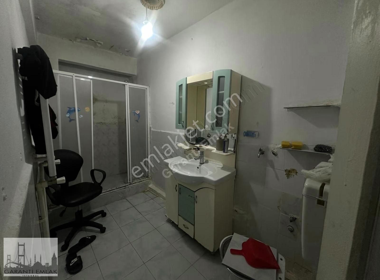 Bahçelievler Cumhuriyet 'de 2+1 90 M2 Satılık Fırsat Daire - Görsel 2