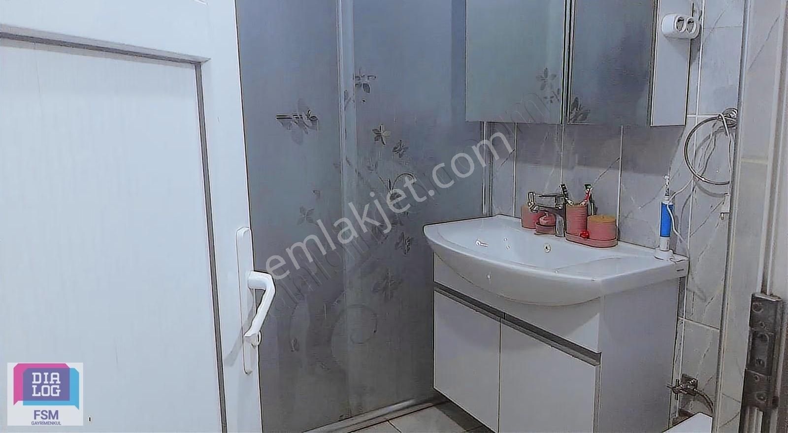 Merkezi Konumda 3+1 Teraslı Fırsat Satılık Daire - Görsel 6