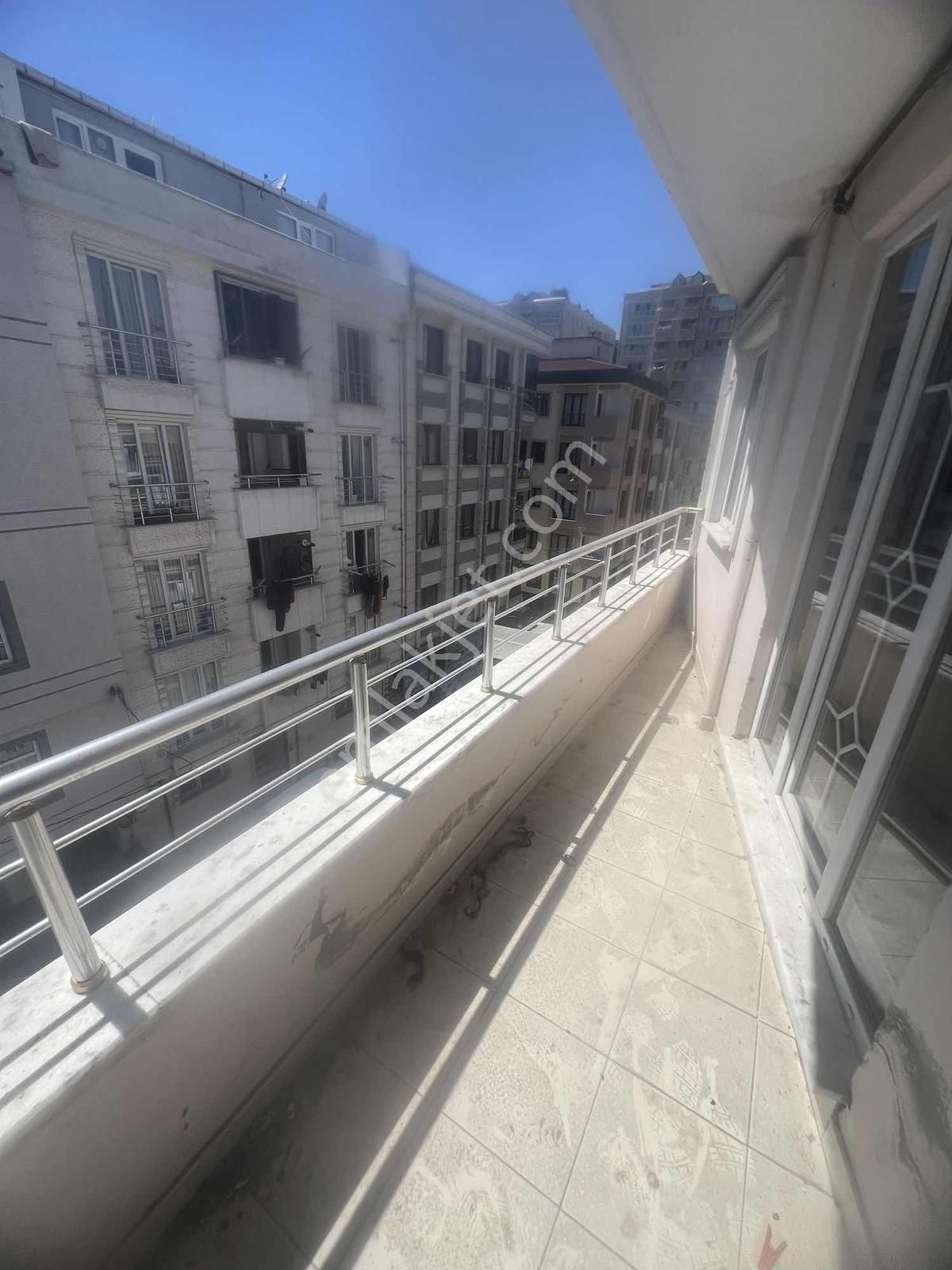 Esenyurt Talatpaşa Satılık 2+1 Daire Araç Takasına Uygun - Görsel 6