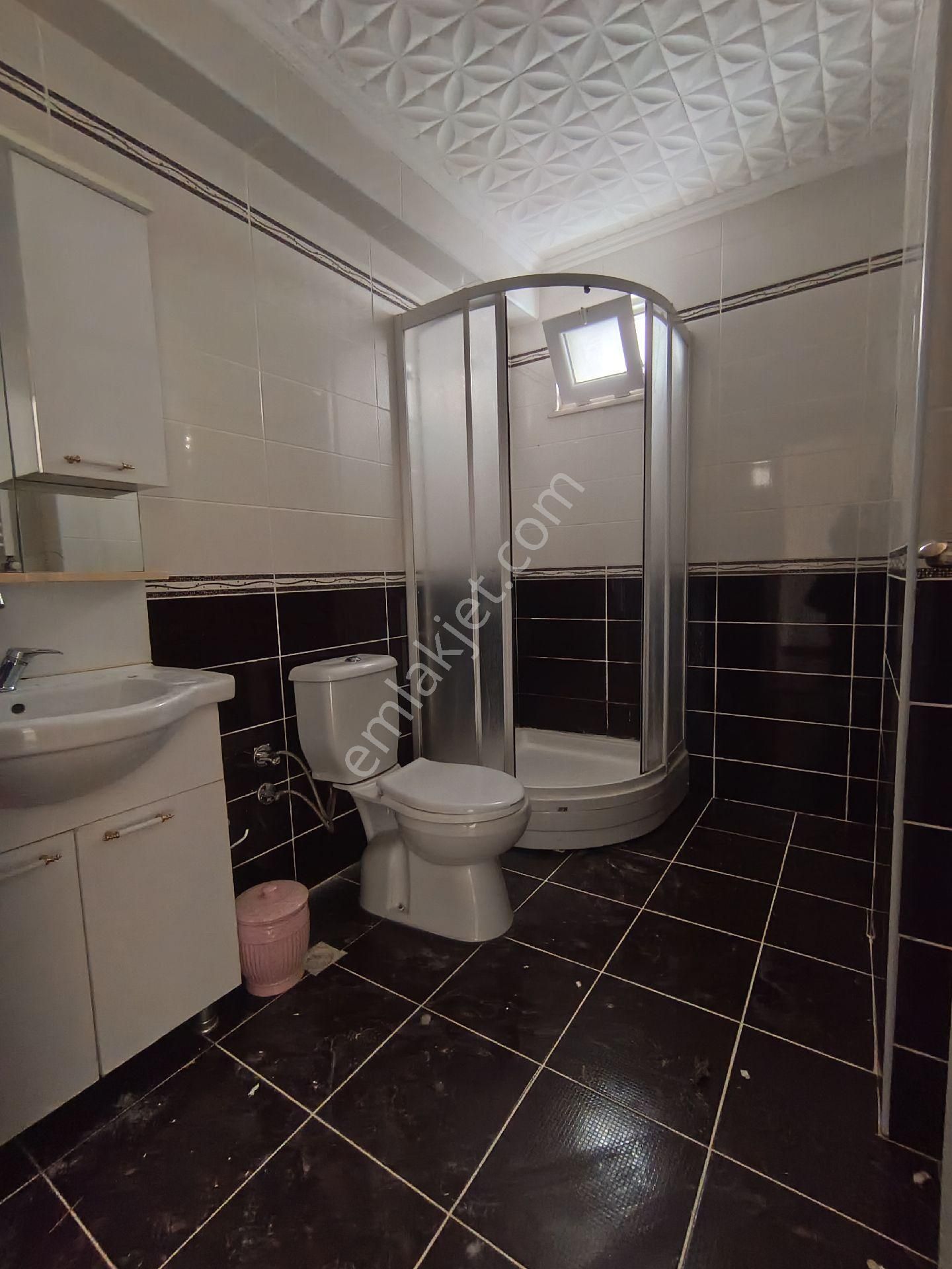 Metroya Yürüme Mesafesinde Ebeveyn Banyolu 3+1 Kiralık Daire - Görsel 8