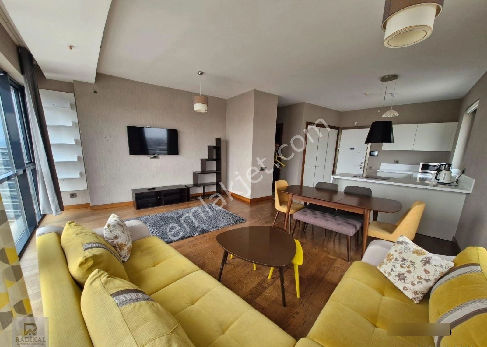 İncek Prestij Konutlarında E Blok 28. Katta Full Mobilyalı Eşsiz Manzaralı 2,5+1 Suit Daire ........ - Görsel 9