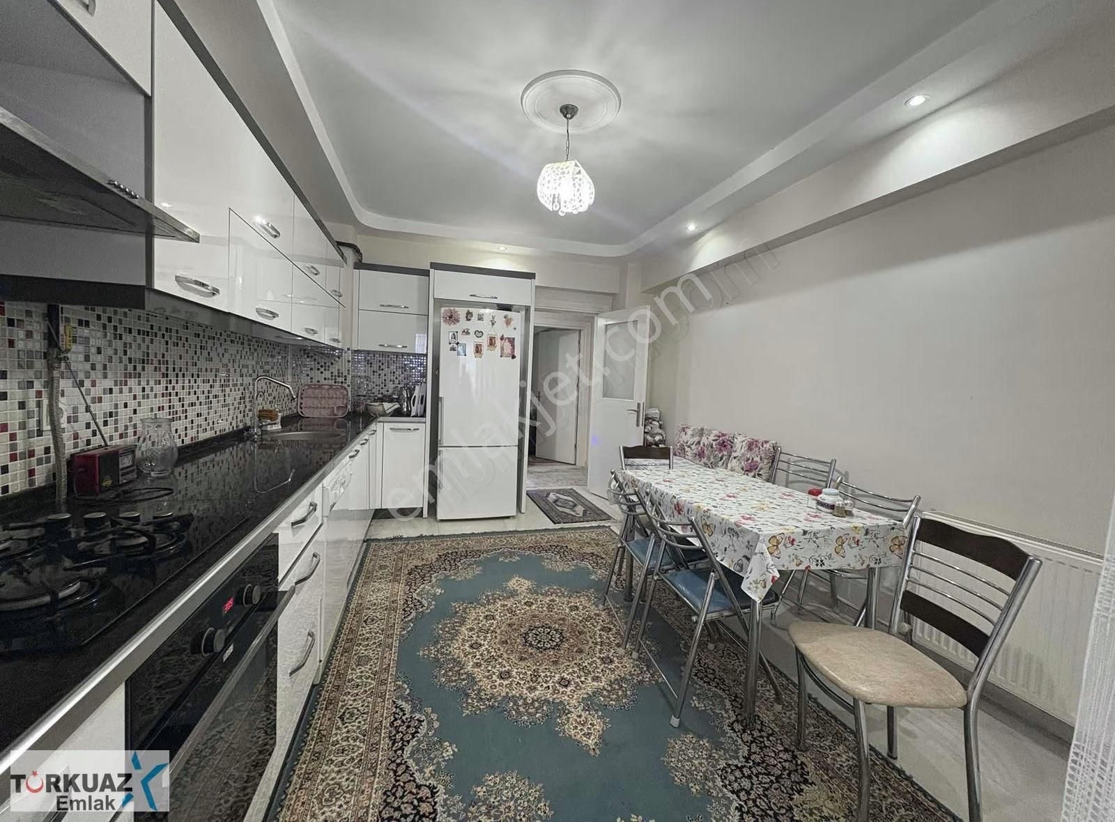 Neşe Sarkın 'dan İzban Dibinde 160 M2 Fırsat Daire - Görsel 15
