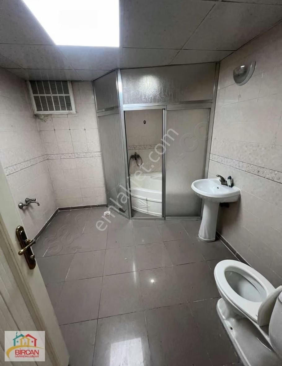 Cumhuriyet Caddesinde Satlık Üçüncü Kat 4 + 1 Daire - Görsel 20