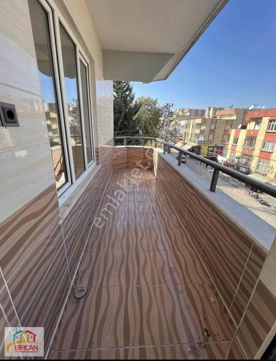 Cumhuriyet Caddesinde Satlık Üçüncü Kat 4 + 1 Daire - Görsel 10